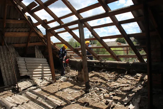 На Хмельниччині рятувальники продовжують ліквідовувати наслідки негоди — фото 1