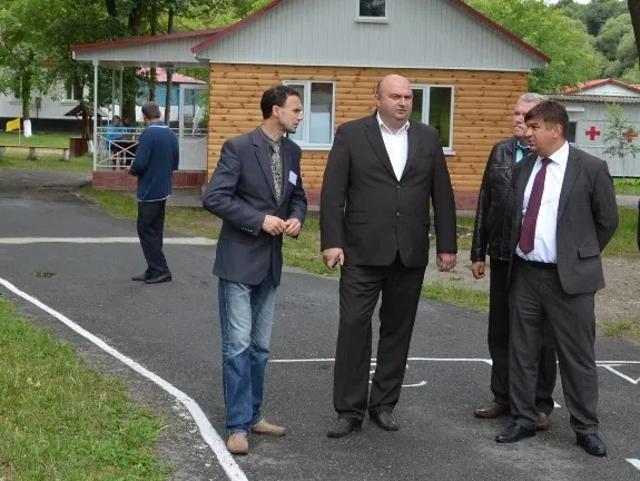 Олександр Корнійчук відвідав дитячий табір оздоровлення та відпочинку «Калинівка» — фото 1