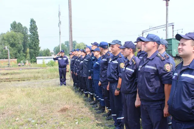 Молоді лейтенанти пройшли комплексно-тактичні навчання на залізничній станції «Гречани» — фото 9