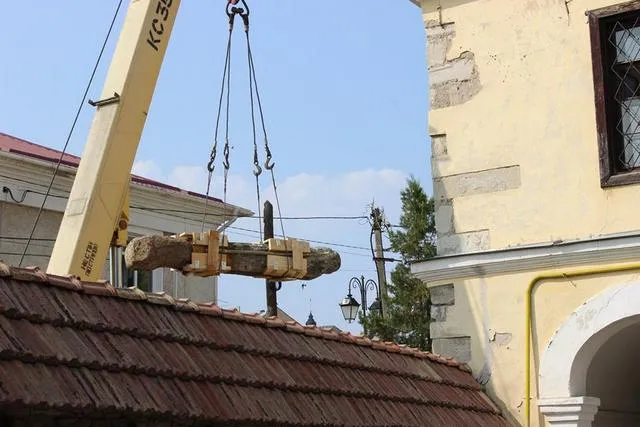 У Музеї старожитностей розмістили ідола, виявленого поблизу села Суржинці — фото 2