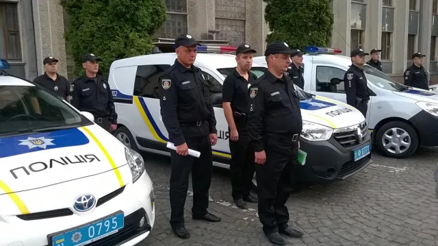 У Кам'янці-Подільському пройшли заходи щодо інструктажу груп реагування патрульної поліції — фото 7