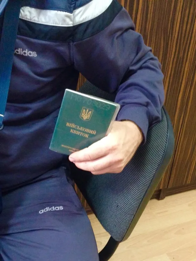 Поліцейські шукають власників зв'язки ключів, карти велосипедиста та ключів від автомобіля. Дитячий велосипед та сумку з паспортом повернуто власникам — фото 3