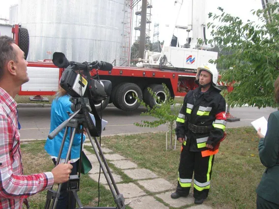 На Хмельницькій АЕС провели тактико-спеціальне навчання щодо ліквідації умовної пожежі — фото 3