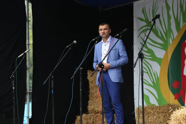 В парку ім. Чекмана проходить фестиваль «Медовий Спас» — фото 12