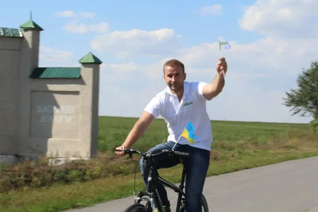 У Волочиську учасники велопробігу з нагоди Дня Незалежності України подолали 25 кілометрів — фото 6