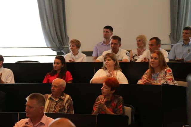 З нагоди Дня Незалежності у місті вручили нагороди кращим хмельничанам за виконання військового обов'язку — фото 5