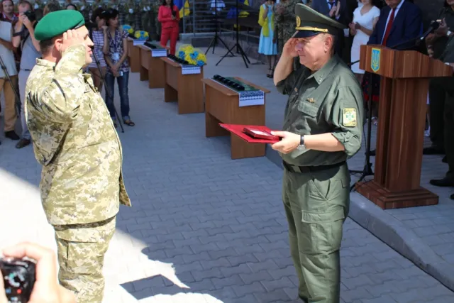 У місті вручили ключі від квартир 32 родинам прикордонників — фото 3