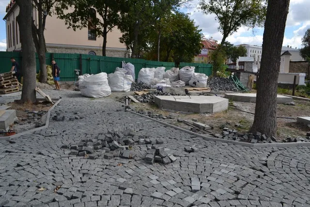 У Кам'янці-Подільському продовжуються роботи над проектом парку мініатюр «Замки України» — фото 2