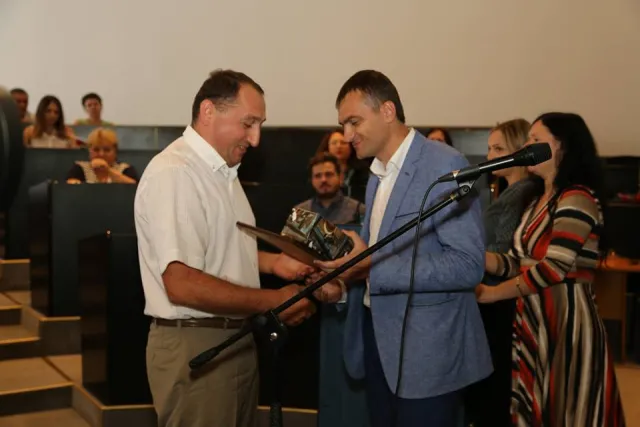 В Хмельницькій міській раді привітали підприємців з професійним святом — фото 3
