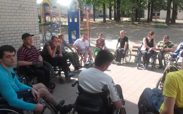 У Рекреаційному центрі «Берег надії» відпочиватимуть 14 хмельничан з обмеженими можливостями — фото 2