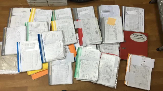 Правоохоронці Хмельниччини наживалися на пальному та коштах для бійців АТО — фото 1