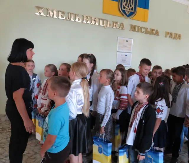 Школярі завітали на екскурсію до Хмельницької міської ради — фото 11