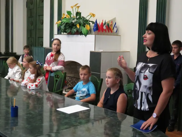 Школярі завітали на екскурсію до Хмельницької міської ради — фото 5