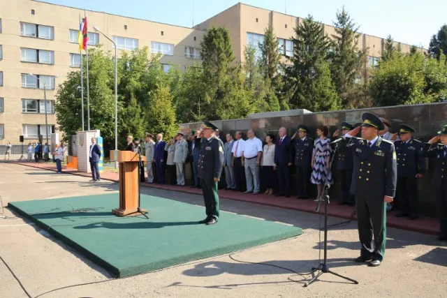 У Хмельницькому 242 курсанти Національної академії Державної прикордонної служби склали Військову присягу — фото 1