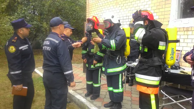 В Хмельницькому пройшли практичні заняття з молодими спеціалістами ДСНС — фото 3