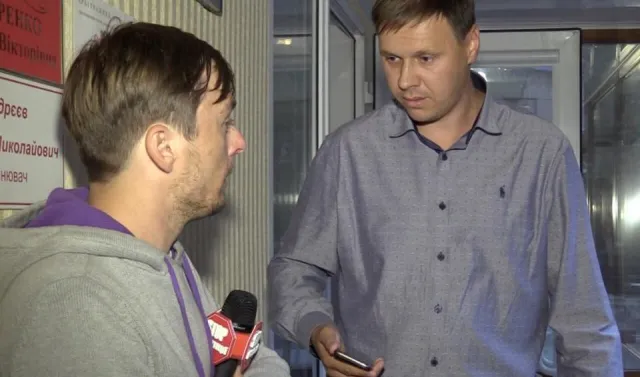 Депутат Хмельницької обласної ради напав на журналістів — фото 2