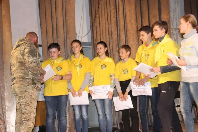 У Кам'янці-Подільському привітали Захисників України зі святом — фото 12