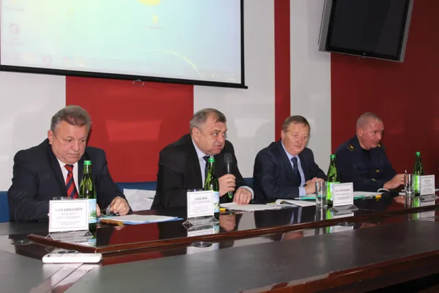 До Кам’янця-Подільського прибули понад 50 представників служб цивільного захисту зі всіх областей України — фото 2