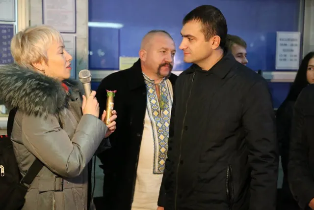 У Хмельницькому урочисто зустріли потяг Єднання України «Труханівська Січ» — фото 2