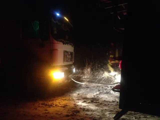 На Хмельниччині ліквідовують наслідки негоди. У всіх населених пунктах відновили електропостачання — фото 12