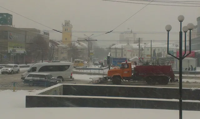У Хмельницькому продовжують ліквідовувати наслідки стихії — фото 1