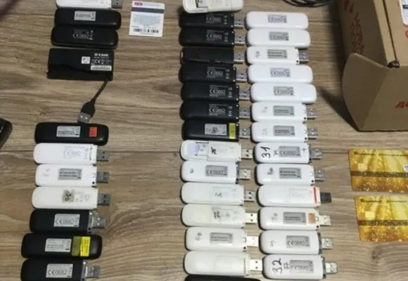 У Хмельницькому ліквідували незаконний канал міжнародного телефонного зв’язку — фото 2