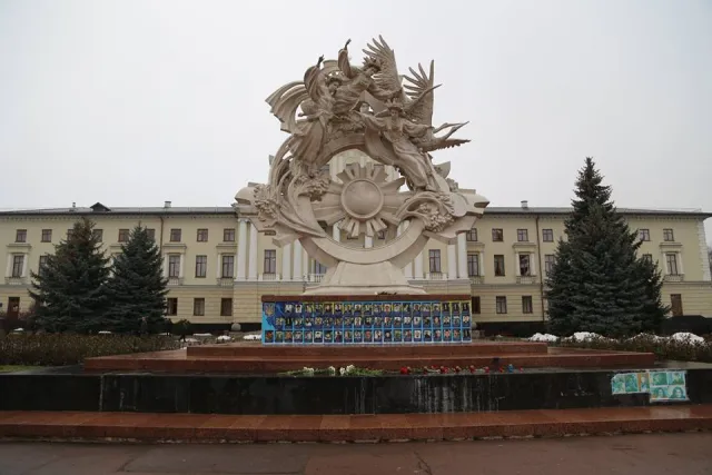 Хмельничани вшанували світлу пам'ять Героїв Небесної Сотні — фото 15