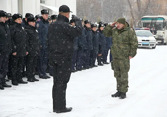 До Хмельницького із зони АТО повернулися 30 поліцейських — фото 4