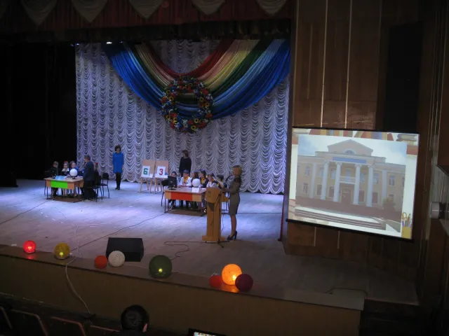 П'ятикласники показали відмінні знання з місцевого самоврядування на брейн-рингу «Моя позиція» — фото 9