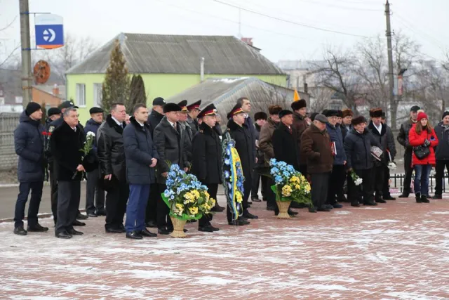 У Хмельницькому вшанували ліквідаторів катастрофи на Чорнобильській АЕС — фото 11
