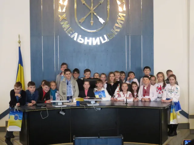 Учні школи №12 завітали на екскурсію до Хмельницької міської ради — фото 18