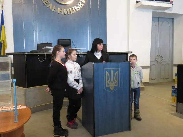 Учні школи №12 завітали на екскурсію до Хмельницької міської ради — фото 10