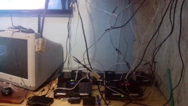Двоє хмельничан незаконно транслювали телеканали з російською пропагандою — фото 3