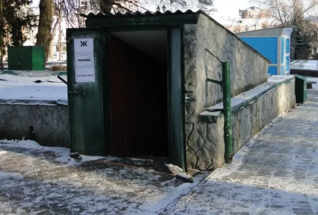 Хмельничани можуть обирати серед 7 проектів нового дизайну громадської вбиральні у центрі міста — фото 7