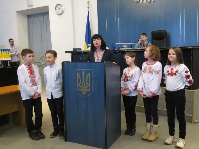 Для учнів школи №24 провели пізнавальну екскурсію у міській раді — фото 12