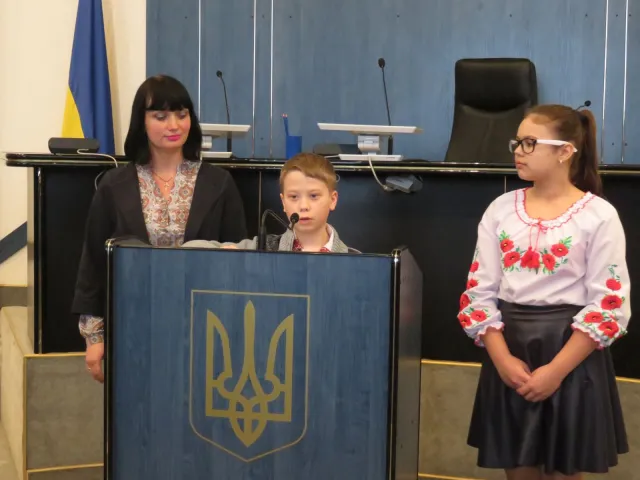 Для учнів школи №24 провели пізнавальну екскурсію у міській раді — фото 8