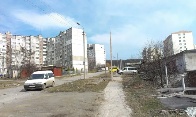 У Хмельницькому облаштовують та ремонтують вулиці міста — фото 1