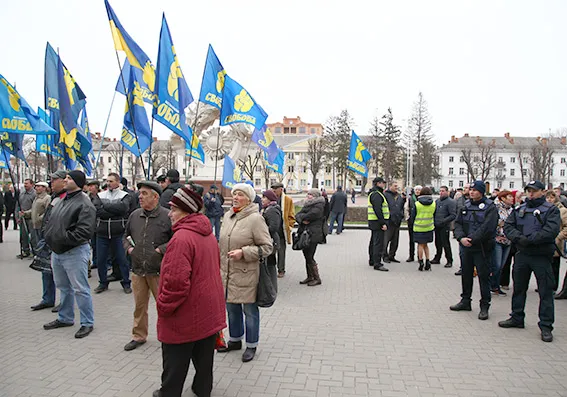 «Слово, а не зброя»: у Хмельницькому працюватимуть поліцейські антиконфліктні групи — фото 3