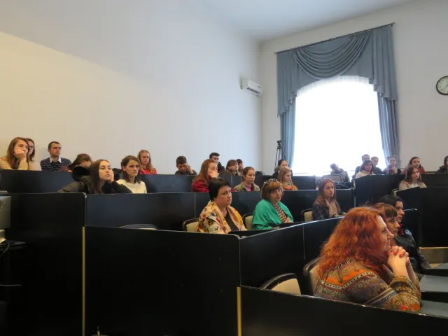Для хмельницьких старшокласників провели цікаву екскурсію у міській раді — фото 4