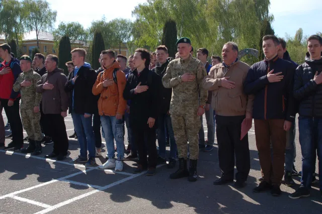 Для хмельницьких старшокласників пройдуть триденні військово-патріотичні збори на базі прикордонної академії — фото 4