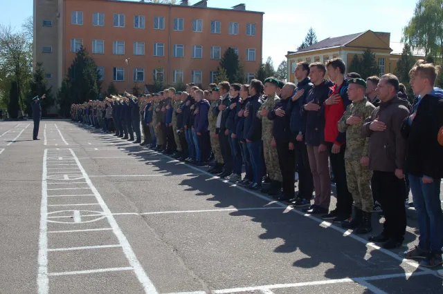 Для хмельницьких старшокласників пройдуть триденні військово-патріотичні збори на базі прикордонної академії — фото 5