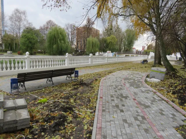Оновлена набережна стала більш комфортною для відпочинку хмельничан — фото 1
