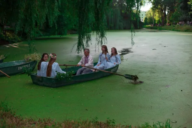 «Купальська ніч – чарівна ніч...»: у парку ім. М. Чекмана святкували Івана Купала — фото 18