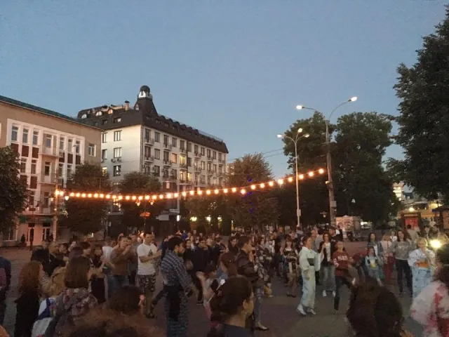 Орігамі, бойові мистецтва і чайна церемонія: у Хмельницькому святкували Дні Японії — фото 12