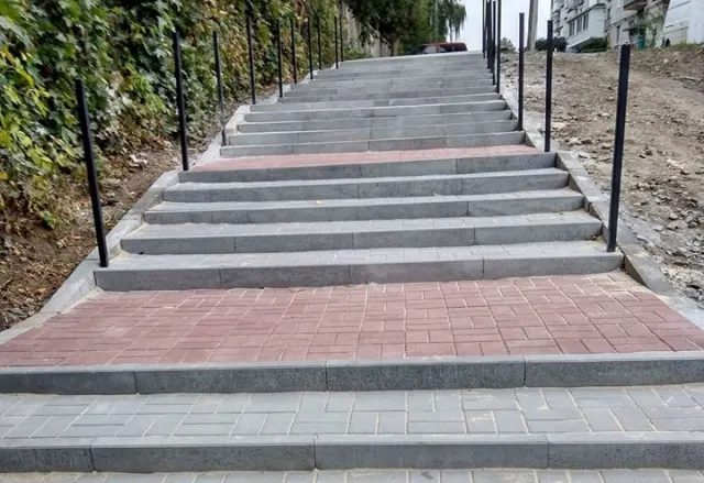 У мікрорайоні Ракове з'явилася нова пішохідна доріжка — фото 3