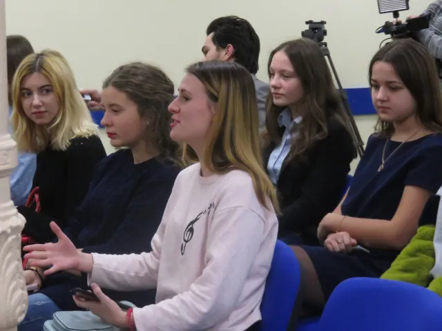 Хмельницьких школярів залучатимуть до організації та проведення різноманітних заходів міської ради — фото 2