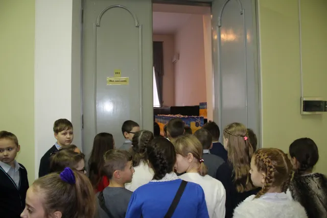 П'ятикласники НВК №10 відвідали екскурсію у Хмельницькій міській раді — фото 2