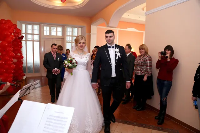 У Хмельницькому на День Святого Валентина одружилося майже 30 пар — фото 4