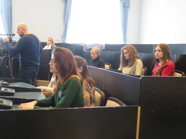 На екскурсію до міської ради завітали студенти Хмельницького національного університету — фото 8
