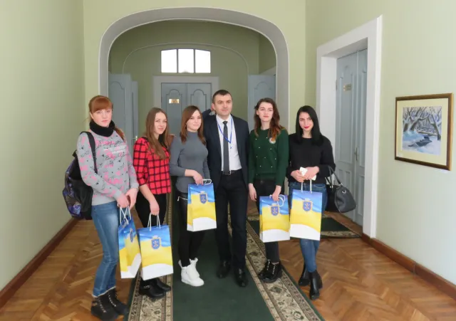 На екскурсію до міської ради завітали студенти Хмельницького національного університету — фото 10